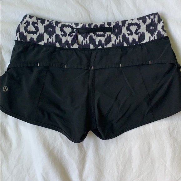 Lululemon Speed Up Short 2.5” - Picture 2 of 4